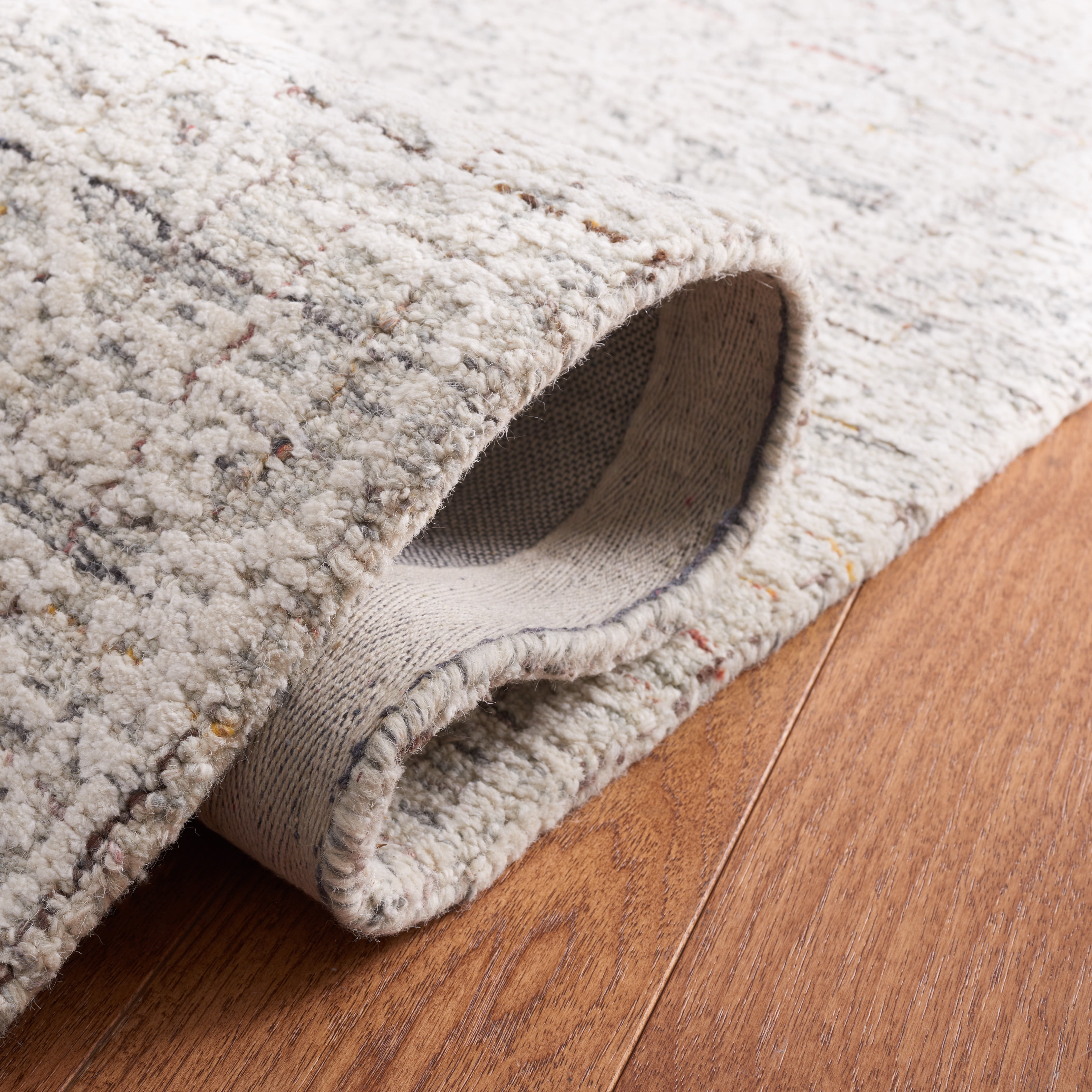 SAFAVIEH Metro Aideen Distressed Runner Rug, Grey/Ivory, 2'3" x 9'