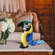 thumbnail image 5 of Peluche de loro realista, ideal para decorar el sofá del dormitorio. Amarillo, 5 of 7