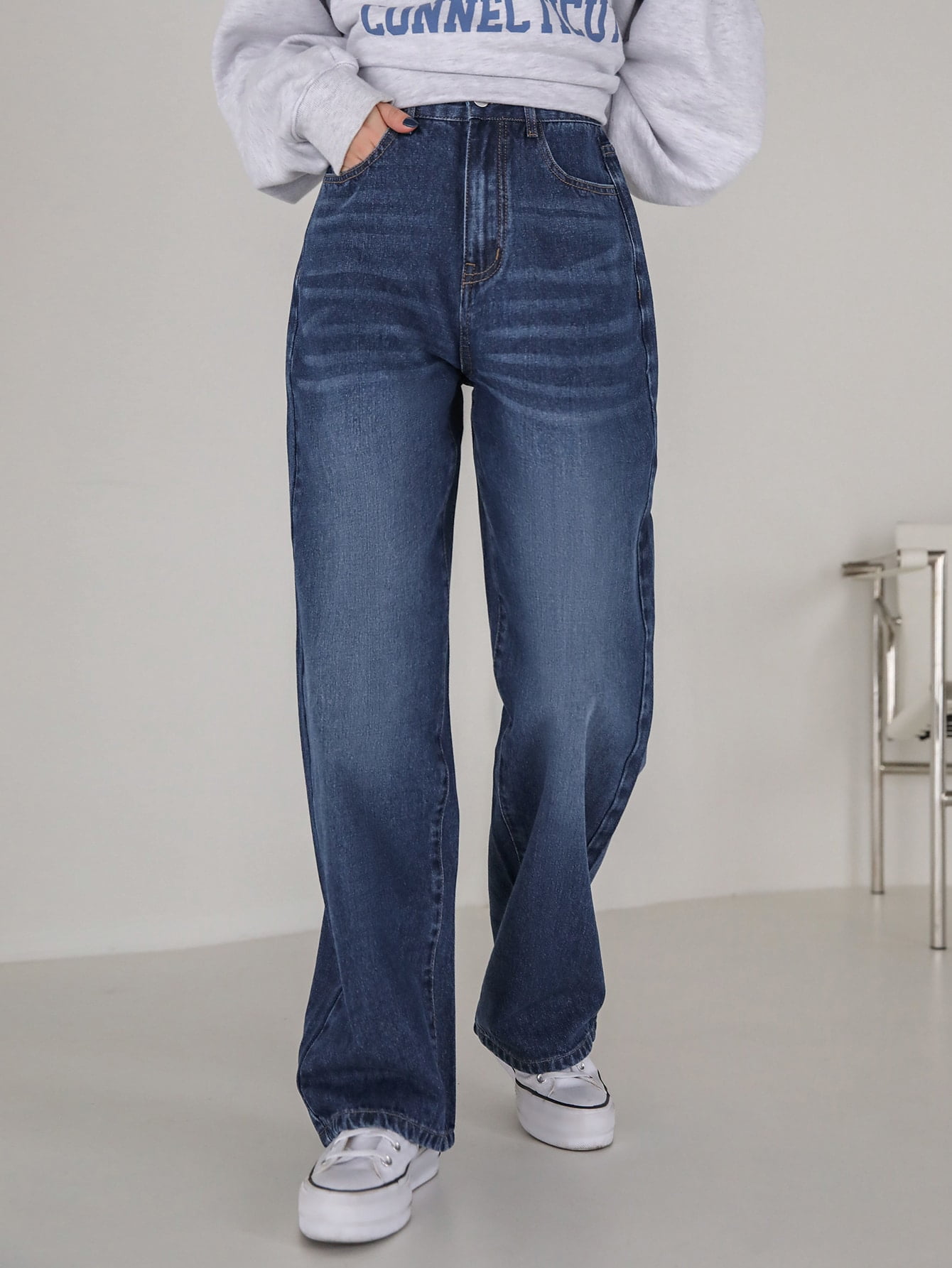 Bleach Wash Straight Leg Jeans 2022 
