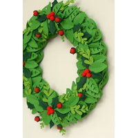Holiday Time Christmas Mistletoe Felt Christmas Wreath, 22" diameter