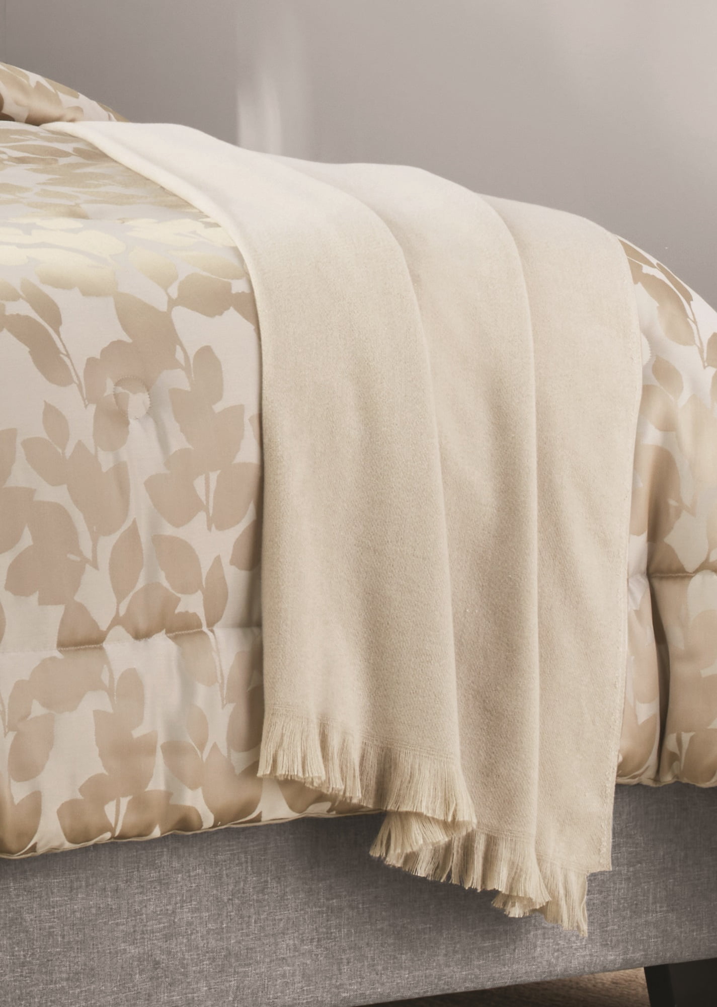 5-Piece Lux Jacquard Comforter Set in Beige & Gold, Queen