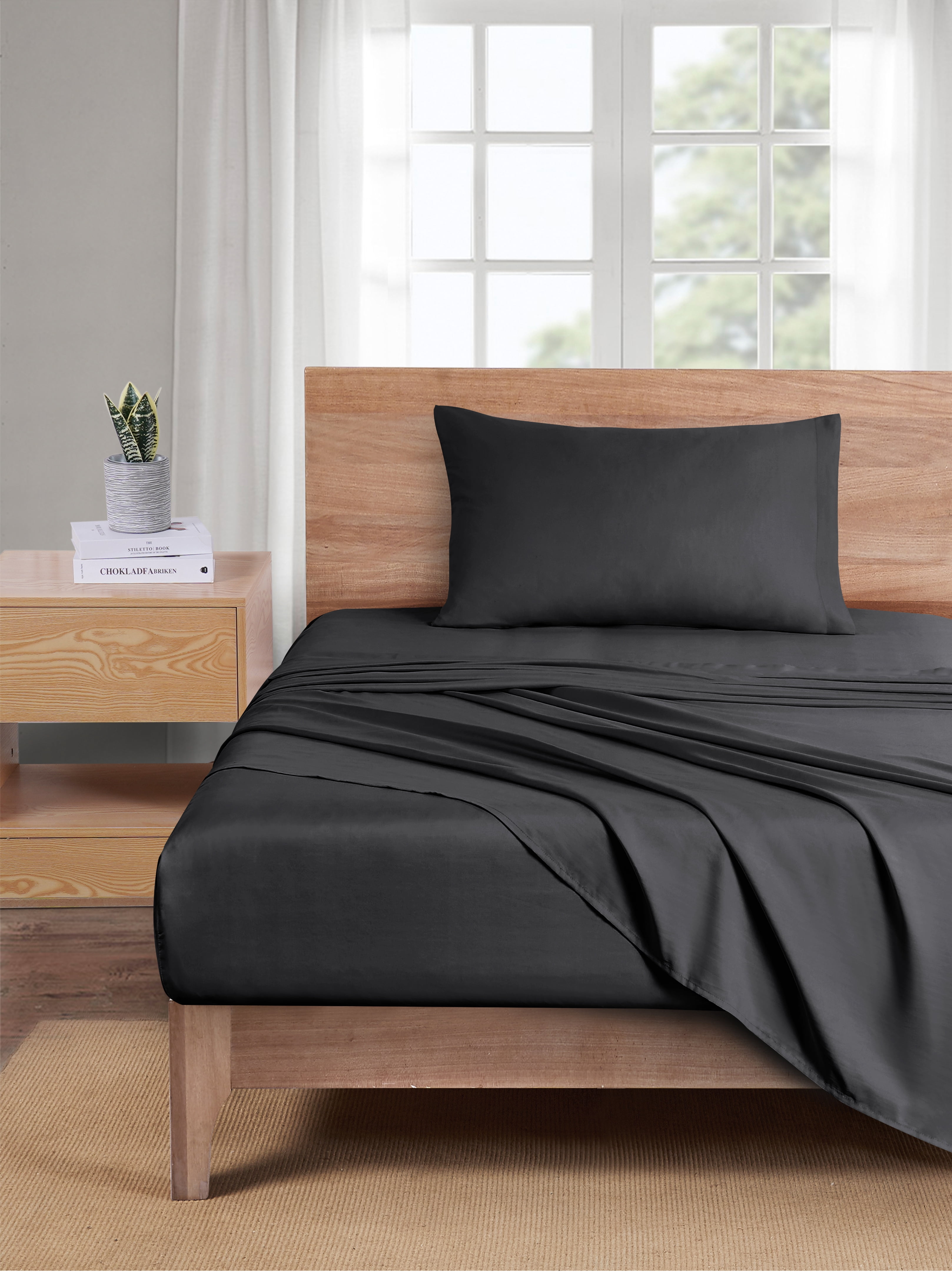 Mainstays Basic Value Microfiber Bed Sheet Set, Twin, Black, 3 Piece