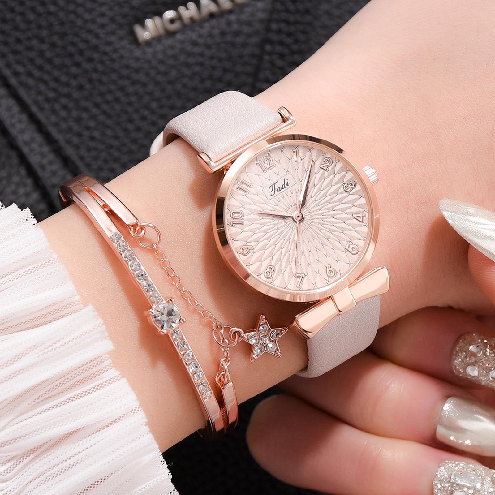 Ladies Watch Fashion Quartz Watch With Bracelet, Bracelet + Watches Women  Gift Watch Straps for Women - Walmart.com