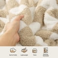 thumbnail image 4 of Manta de cama a cuadros, color beige, 125 x 150 cm, supersuave, 4 of 9