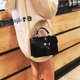 thumbnail image 3 of 2019 bolsos de hombro de cuero PU de leopardo para mujer, bolsos cruzados con cadena de color negro sólido y Borgoña para mujer, bolsos bandolera de moda para chica MFZFUKR 2031277-1, 3 of 3