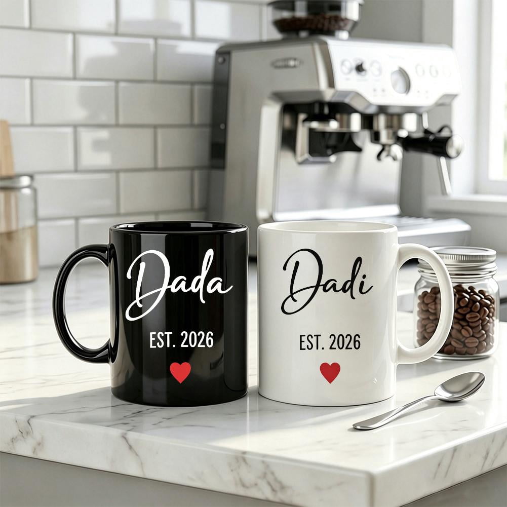 “Dada & Dadi Est. 2026” Commemorative Mug Set — Exclusive Coffee Cups for Mother’s Day & Father’s Day, a Cherished Keepsake for New Grandparents, and a Special Mug for Announcing the Baby’s Arrival