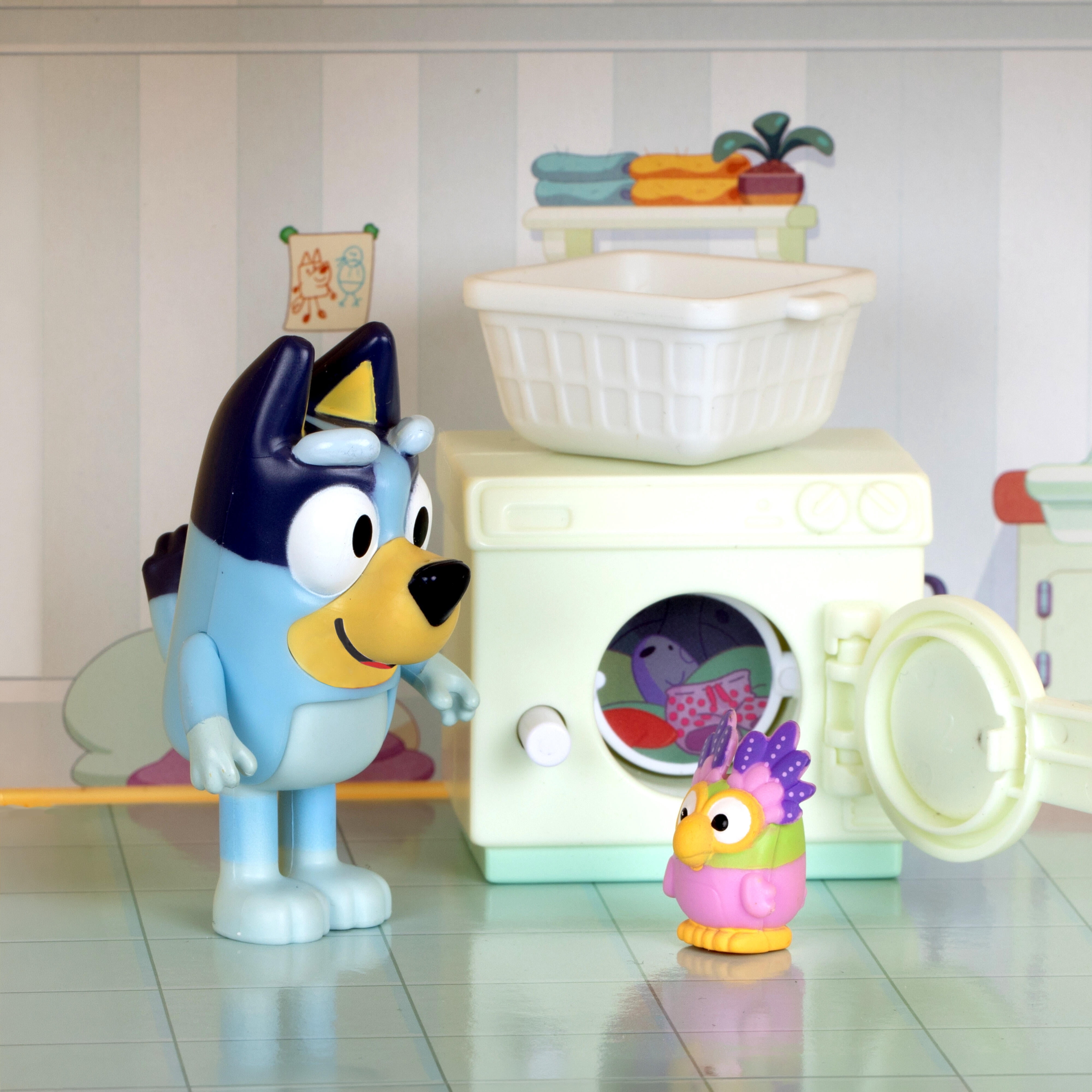 Bluey's Light and Surprise Heeler House, Biggest Ever at 21" Tall! 10+ Play Areas, 50+ Sounds, 30+ Play Pieces, Fun Interactive Toy for Kids Ages 3+