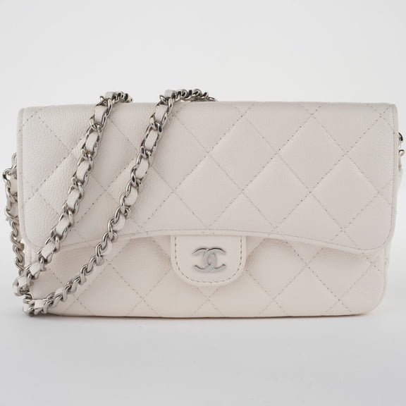 Pre-Owned Chanel Matelasse Flap Phone Case Shoulder Bag White Women's Caviar Skin CHANEL
