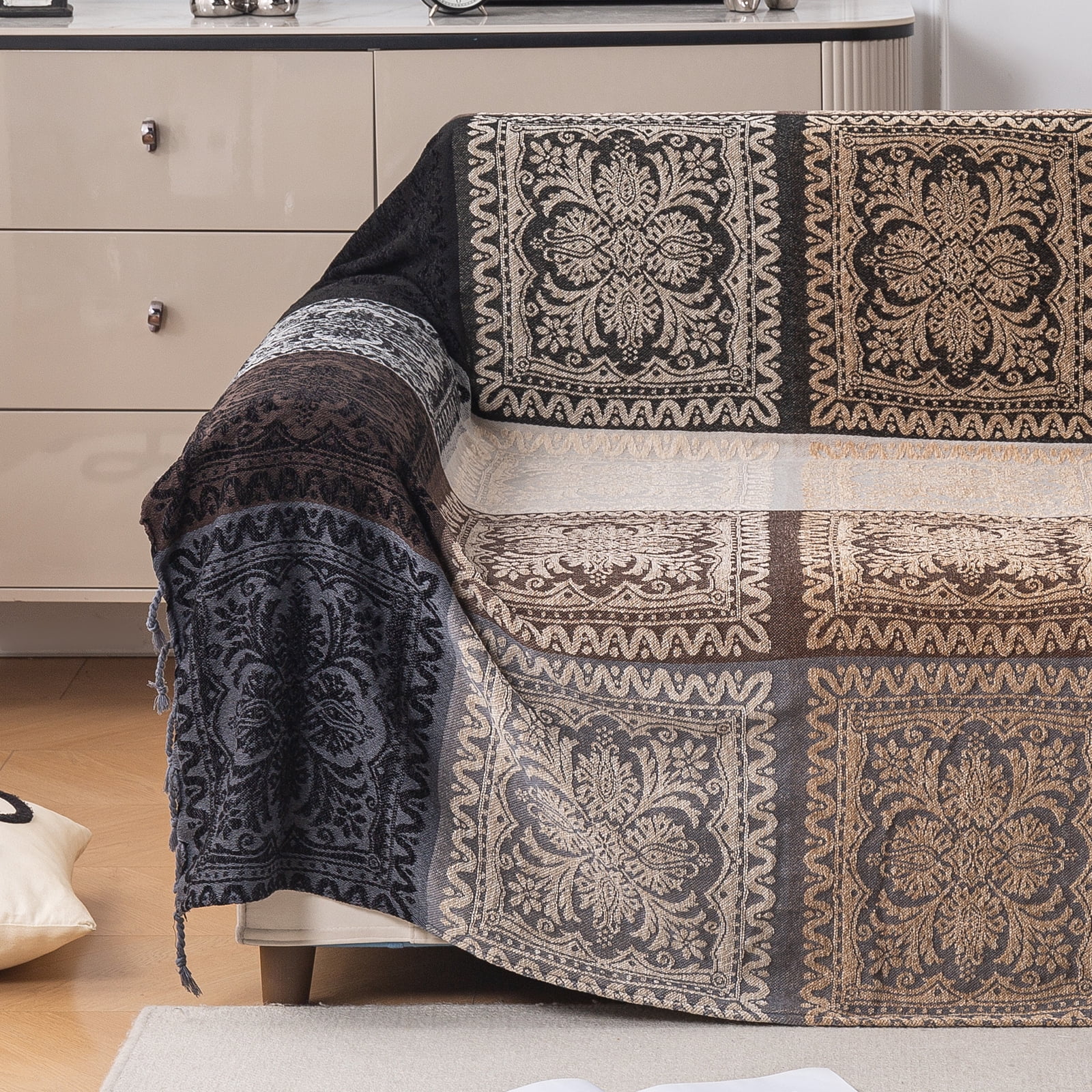 Boho Throw Blanket, Chenille Jacquard Tassels Throw Blankets for Bed Couch Soft Chair， Bohemian Fringe Tassels (Black, Large 86 * 102Inches)