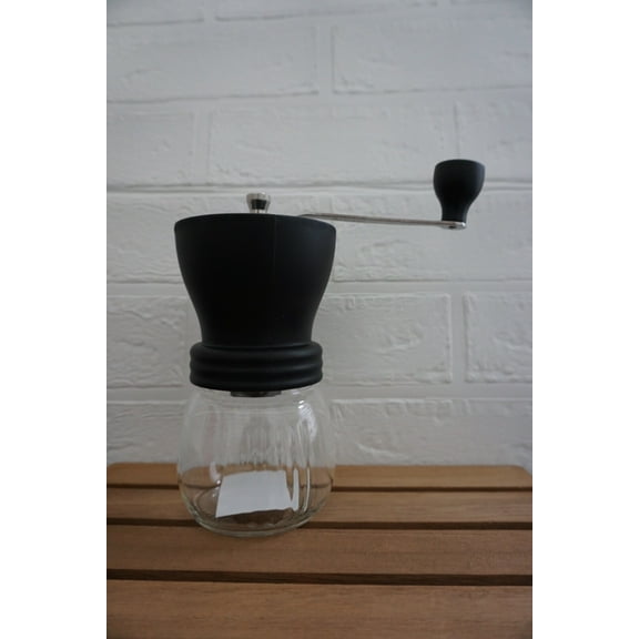 Hario Ceramic Coffee Mill ()
