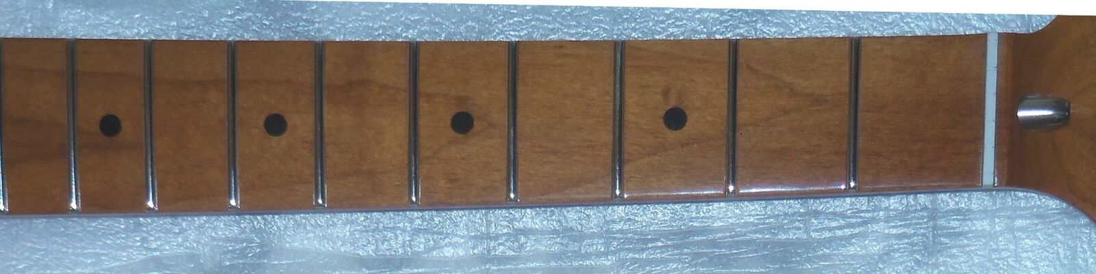 Fender® Vintera 70`s Mod Roasted Maple Strat Neck~9.5" Radius~70`s "C"~Brand New