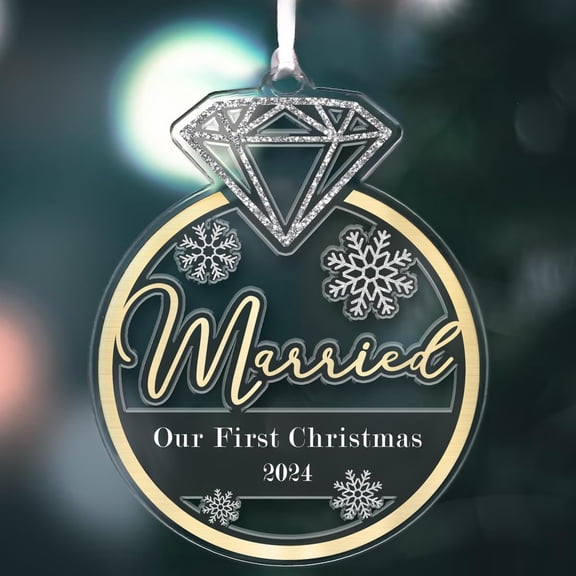 Married Christmas 2025 Ornament – Elegant Newlywed Keepsake – Diamond Ring Design for First Christmas as a Married Couple