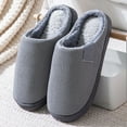 thumbnail image 1 of Zapatillas de algodón acogedoras para mujeres y hombres - Zapatos de interior con forro polar cálido para el hogar, suelas antideslizantes cómodas y suaves, 1 of 5