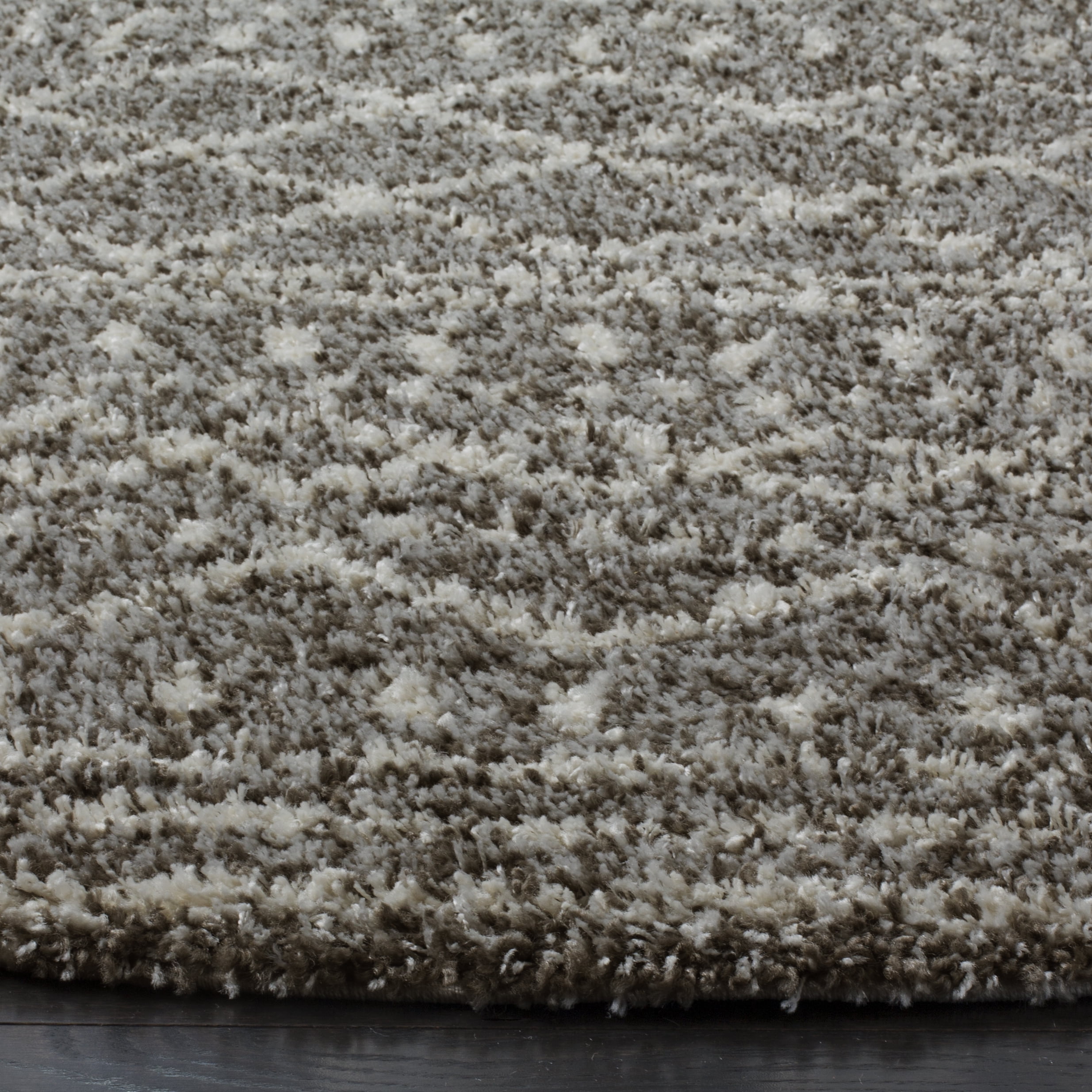 SAFAVIEH Arizona Teagan Geometric Shag Area Rug, Brown/Ivory, 5'1" x 5'1" Round