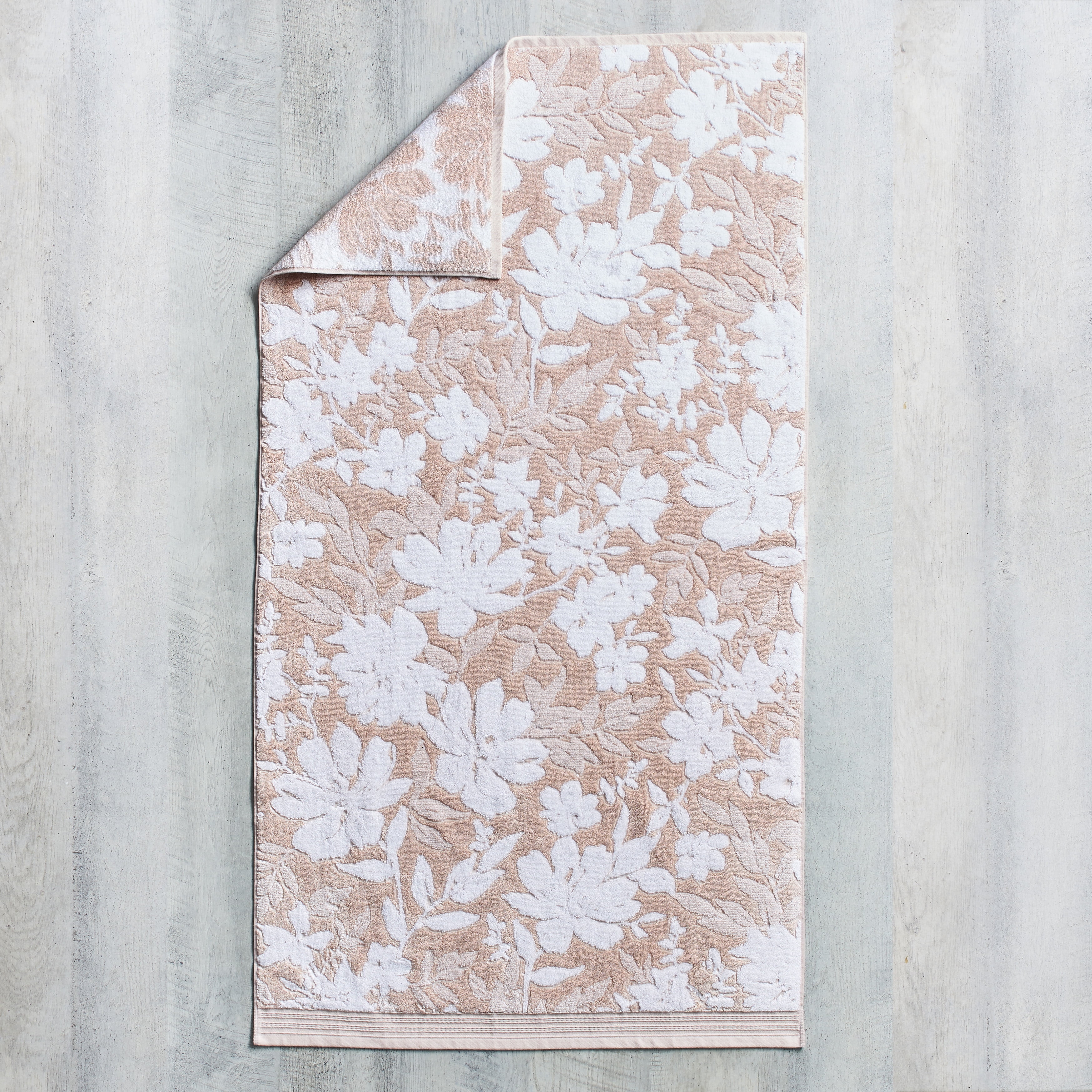 Better Homes & Gardens Signature Soft Floral 6 Piece Towel Set, Soft Silver