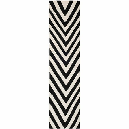 Safavieh Dhurrie Deborah Chevron Zigzag Wool Runner Rug  Black/Ivory  2 6  x 8 Dhurries Rug Collection. Contemporary Flat Weave Rugs. The Dhurrie Collection of contemporary flat weave rugs is made using 100% pure wool and faithful obedience to the traditions of the local artisans of India. The original texture and soft coloration of antique Dhurries  so prized by collectors  is skillfully recreated in these sublime carpets. Flat weave construction and classic geometric motifs  with their natural  organic nuances in pattern and tone  are equally at home in casual  contemporary  and traditional settings.