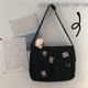 thumbnail image 3 of Bolso Cruzado para Mujer Insignias Lona Japonesa Mensajero (colgante Oso Negro), 3 of 9