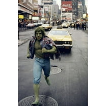 Lou Ferrigno in The Incredible Hulk Times Square New York yellow cab running 24x36 Poster