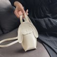 thumbnail image 1 of Bolso bandolera para mujer, monedero informal de PU con diseño de conejo y niñas (blanco), 1 of 9