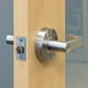 thumbnail image 2 of Cerradura de puerta Master Lock SLCHKE26D con entrada con llave en cromo cepillado, 2 of 8