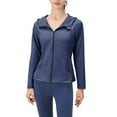 thumbnail image 2 of Chaqueta deportiva con capucha para mujer, bolsillos con cremallera completa y corte ajustado., 2 of 8