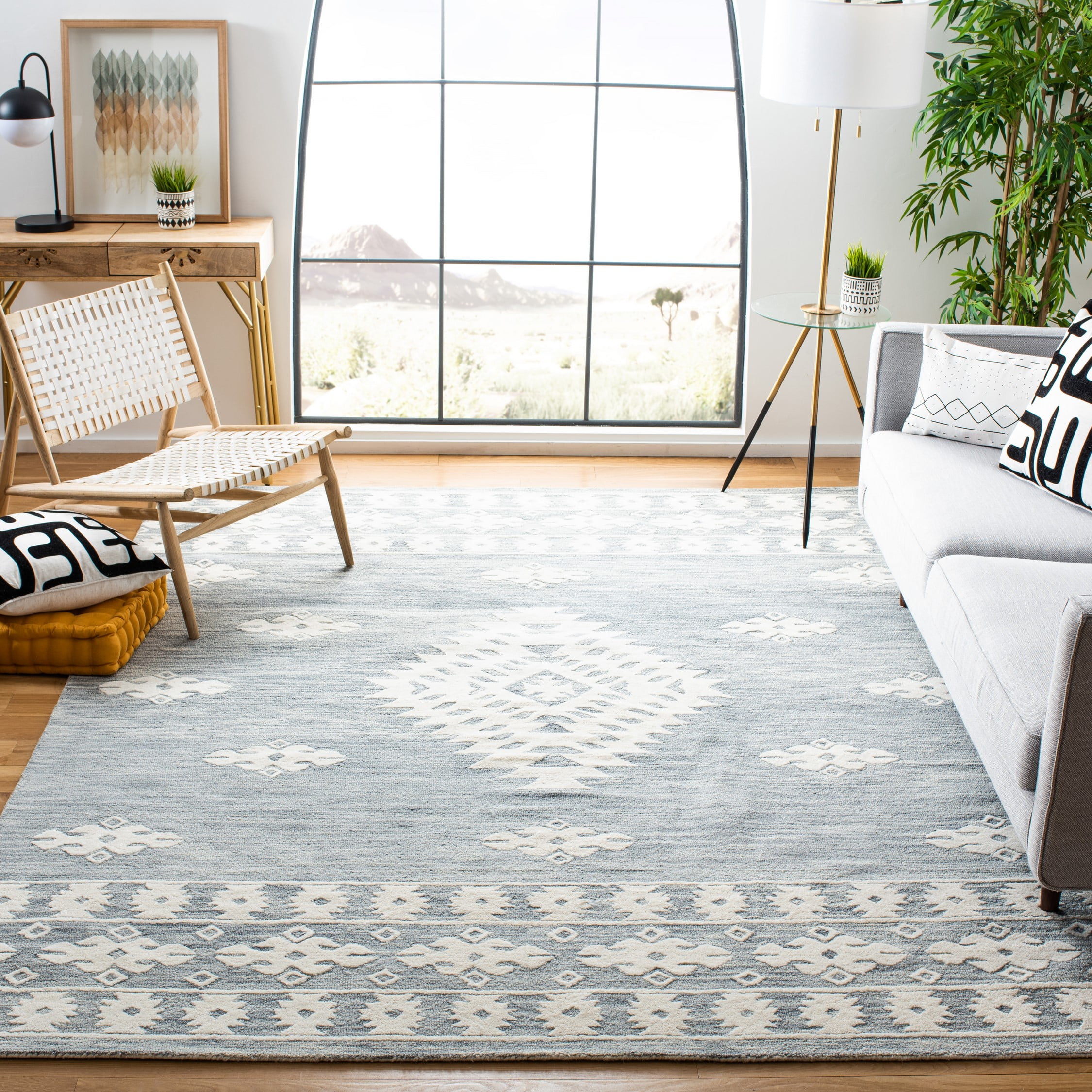 SAFAVIEH Aspen Kerry Geometric Area Rug, Light Grey/Ivory, 7' x 7' Square