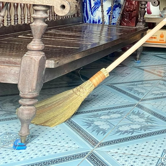 Natural Straw Broom – Long Handle Soft Whisk Design for Cleaning, Events, and Home Decor