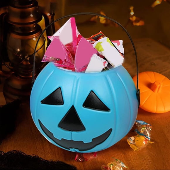 Oioii Halloween Plastic Pumpkin Bucket,Plastic, Perfect for Trick or Treating, Party Favors and Home Decor