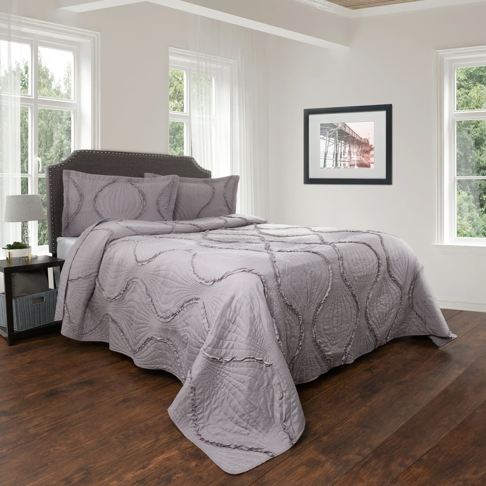 Quilt and Sham Set Hypoallergenic 3 Piece Oversized King Quilt Bed Set with Curved Ruffle