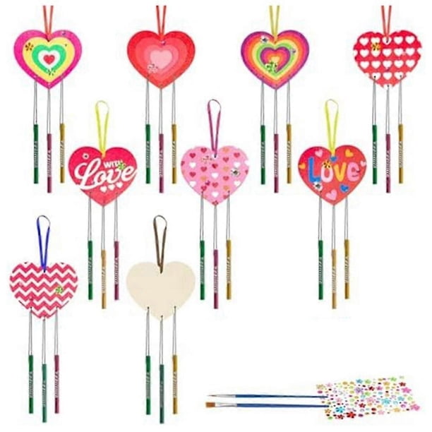 Paquete de 9 campanillas de viento con forma de corazón. Crea tus propias campanillas de viento de amor. Manualidades de madera coloridas para el Día de San Valentín.