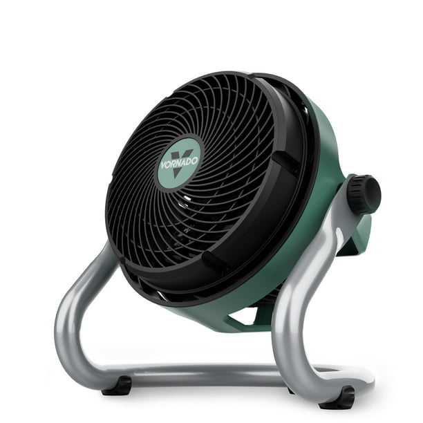 Vornado EXO61 Circulador de aire de alta resistencia, ventilador de taller de alta velocidad de 3 velocidades con estuche de alto impacto y cable de 8 pies, potente motor de aire eléctrico industrial