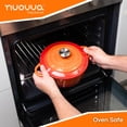 thumbnail image 3 of Olla de hierro fundido con tapa – Cacerola esmaltada antiadherente apta para horno, apta hasta 260 °C – Resistente olla holandesa – Naranja, 5 cuartos, 24 cm – de Nuovva, 3 of 5