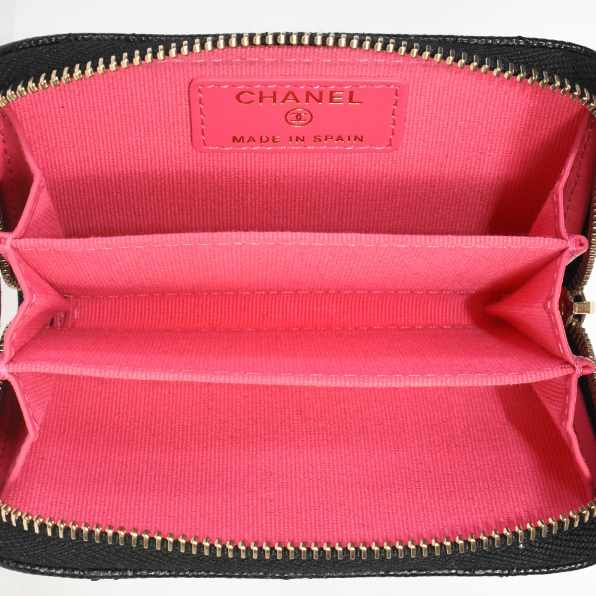 Pre Owned CHANEL Matelasse Zip Coin Purse Case Caviar Skin AP3186 Black Good Walmart