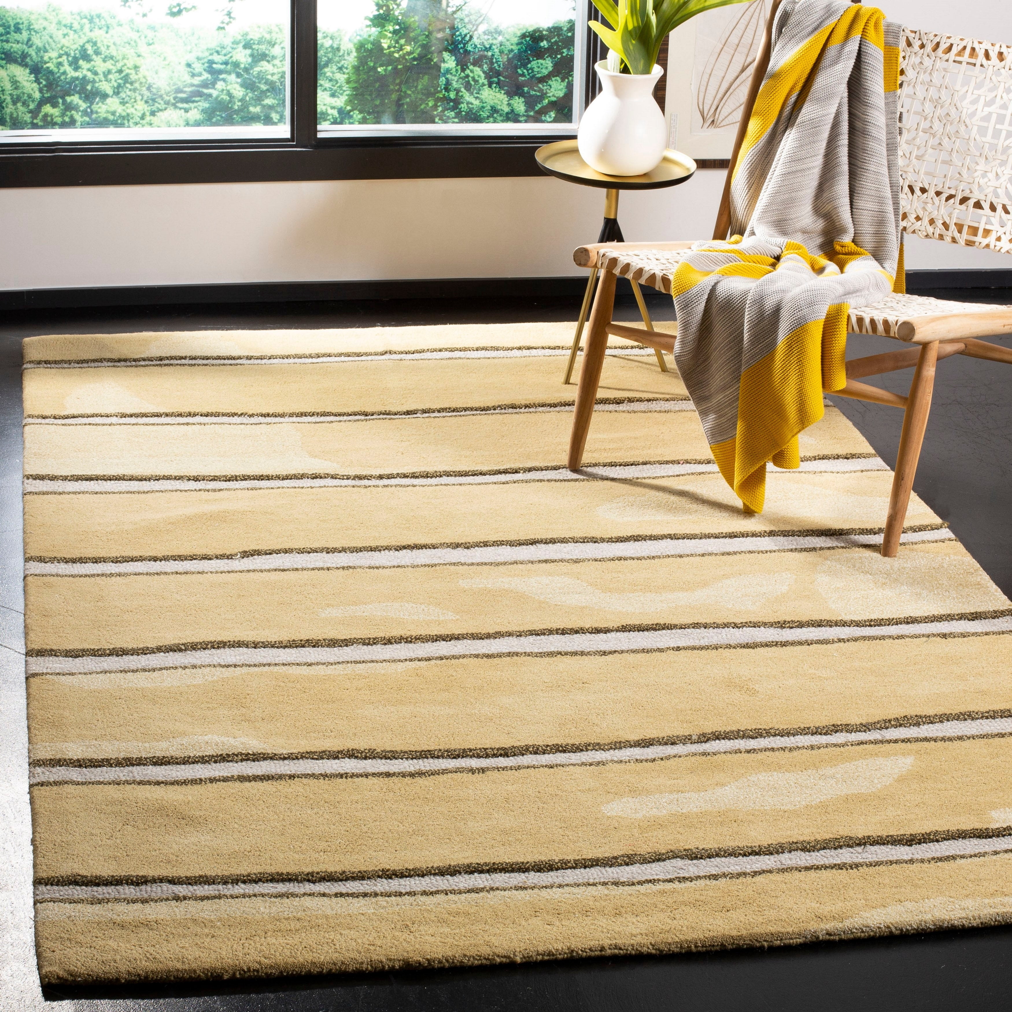 SAFAVIEH Martha Stewart Chalk Stripe Runner Rug, Wheat Beige, 2'3" x 10'