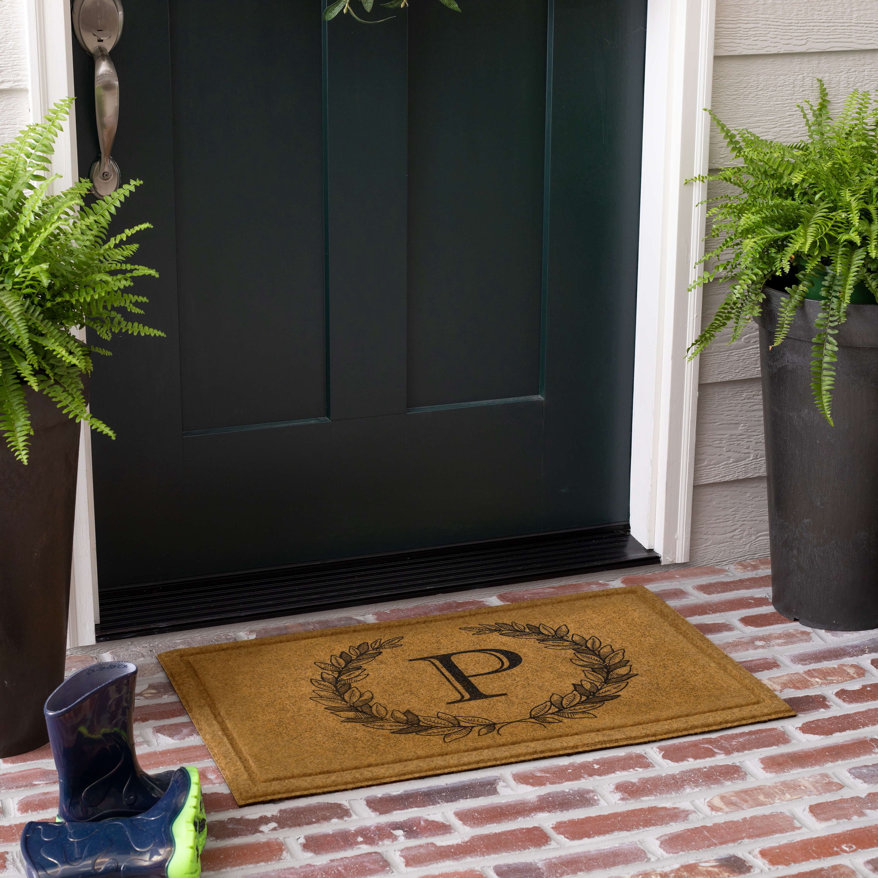 Mohawk Home Laurel Monogram P Low Pile Printed Faux Coir All Weather Eco Friendly Indoor/Outdoor Doormat, Natural, 1' 6" X 2' 6"