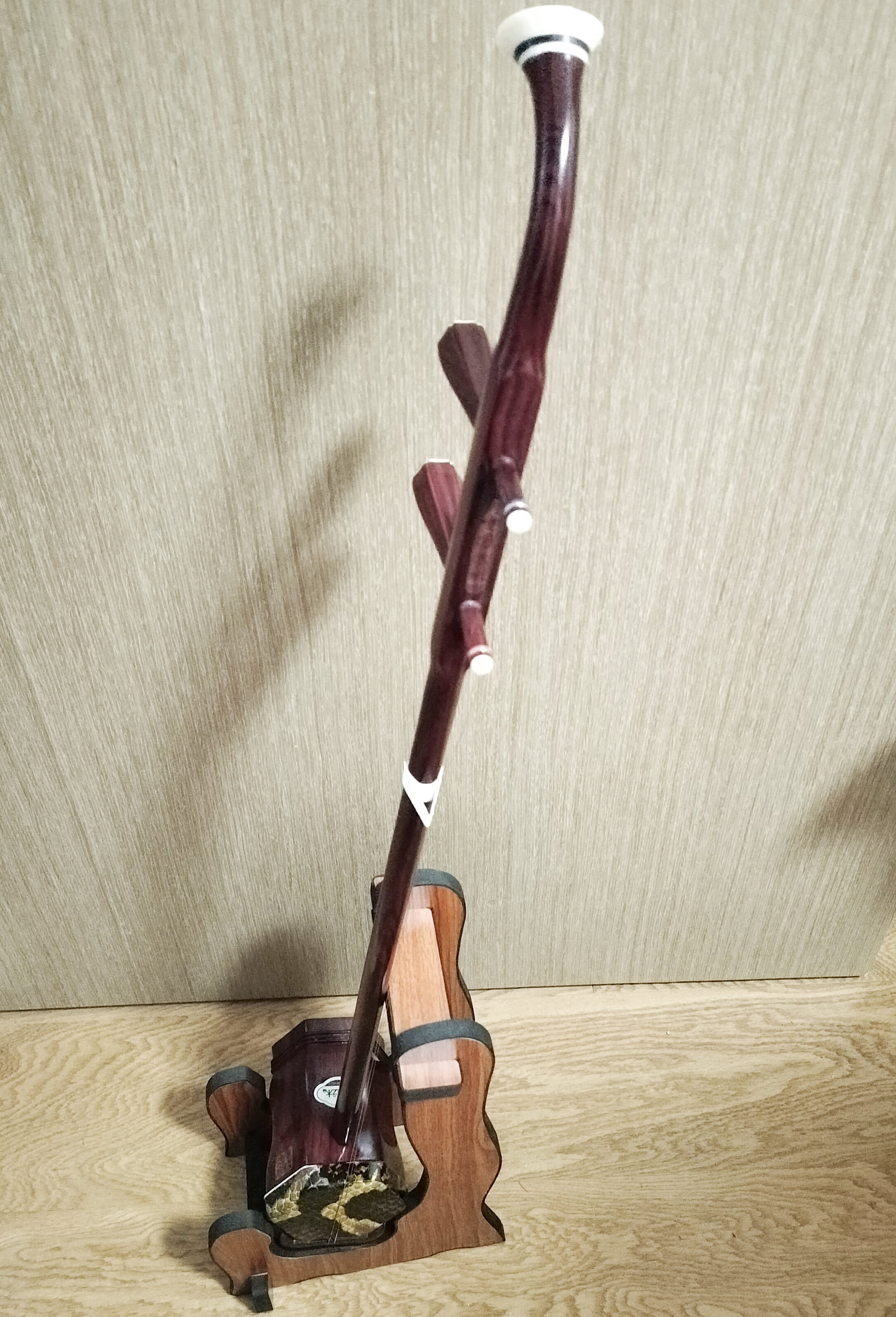 Handmade ErHU-2 String Chinese violin fiddle for Advanced Performers made of rosewood, with Erhu accessories included