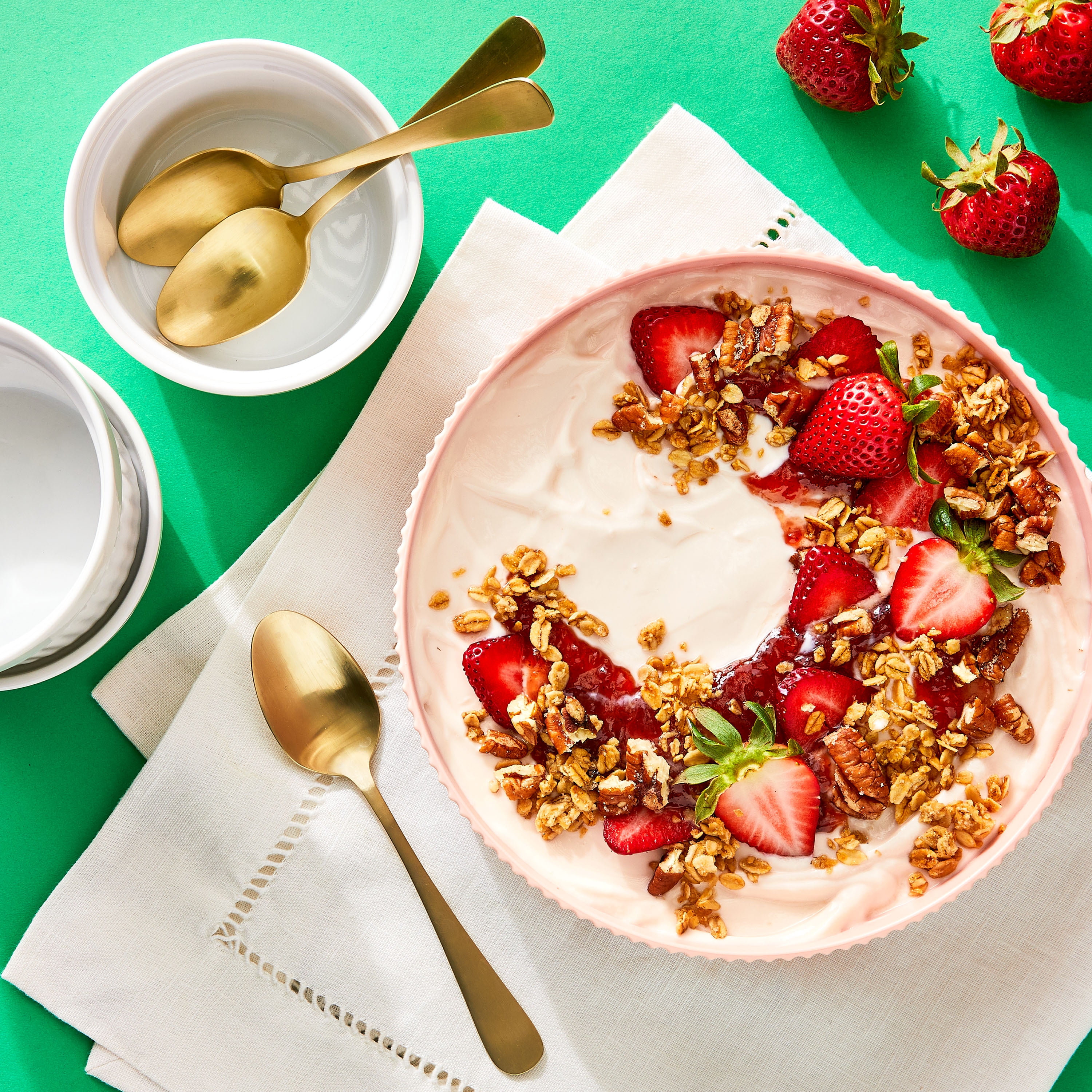 bettergoods Whole Milk Strawberries and Cream Greek Yogurt, 32 oz Tub