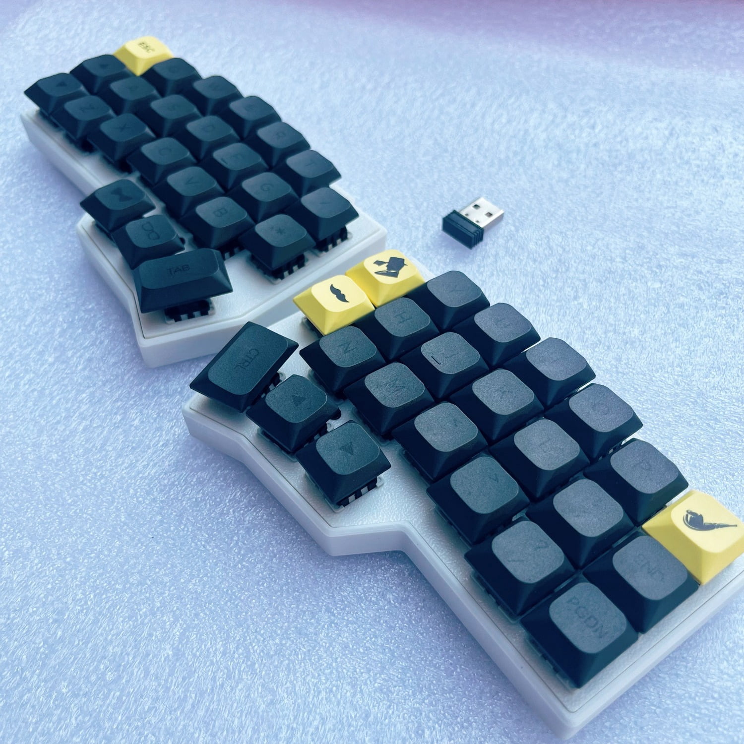 MiFuny WCORNE V4.1 Customize Wireless 2.4G Split Keyboards DIY Hot Swap Ergonomic Design Keyboard Accessory No Shaft Body and Keycap
