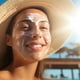 thumbnail image 4 of protector solar maquillaje protector solar spray crema de protección solar protector solar caraProtector solar sensible con óxido, 50+, resistente al agua, UVA/UVB con tecnología de botella inteligent, 4 of 5