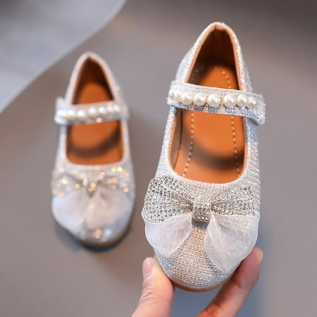 

HAXMNOU Children Flat Heels Princess Shoes Kids Sandals Comfortable Soft Soles PU Leather Shoes Kids Girls Dancing Dress Shoes Silver