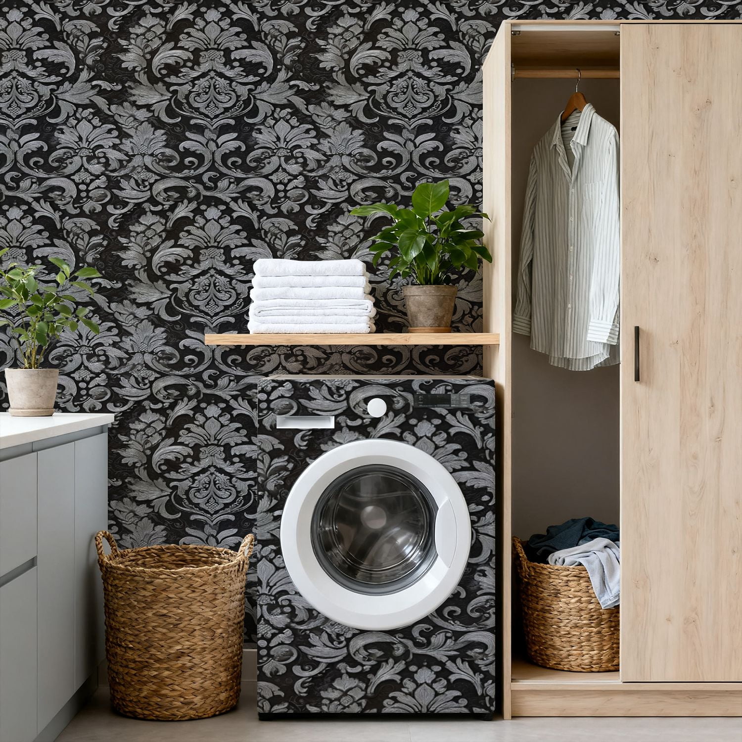 Vintage Peel and Stick Wallpaper 17.7in x 9.8ft Elegant Black Silver Damask Floral Embellishments Contact Paper Vinyl Waterproof Self Adhesive Wall Paper for Bedroom Shelf Cabinet