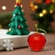 thumbnail image 1 of pstuiky Adorno navideño de manzanas facetadas de cristal. Figuras de manzanas de cristal coleccionables para regalos de Navidad y decoración navideña del hogar., 1 of 6