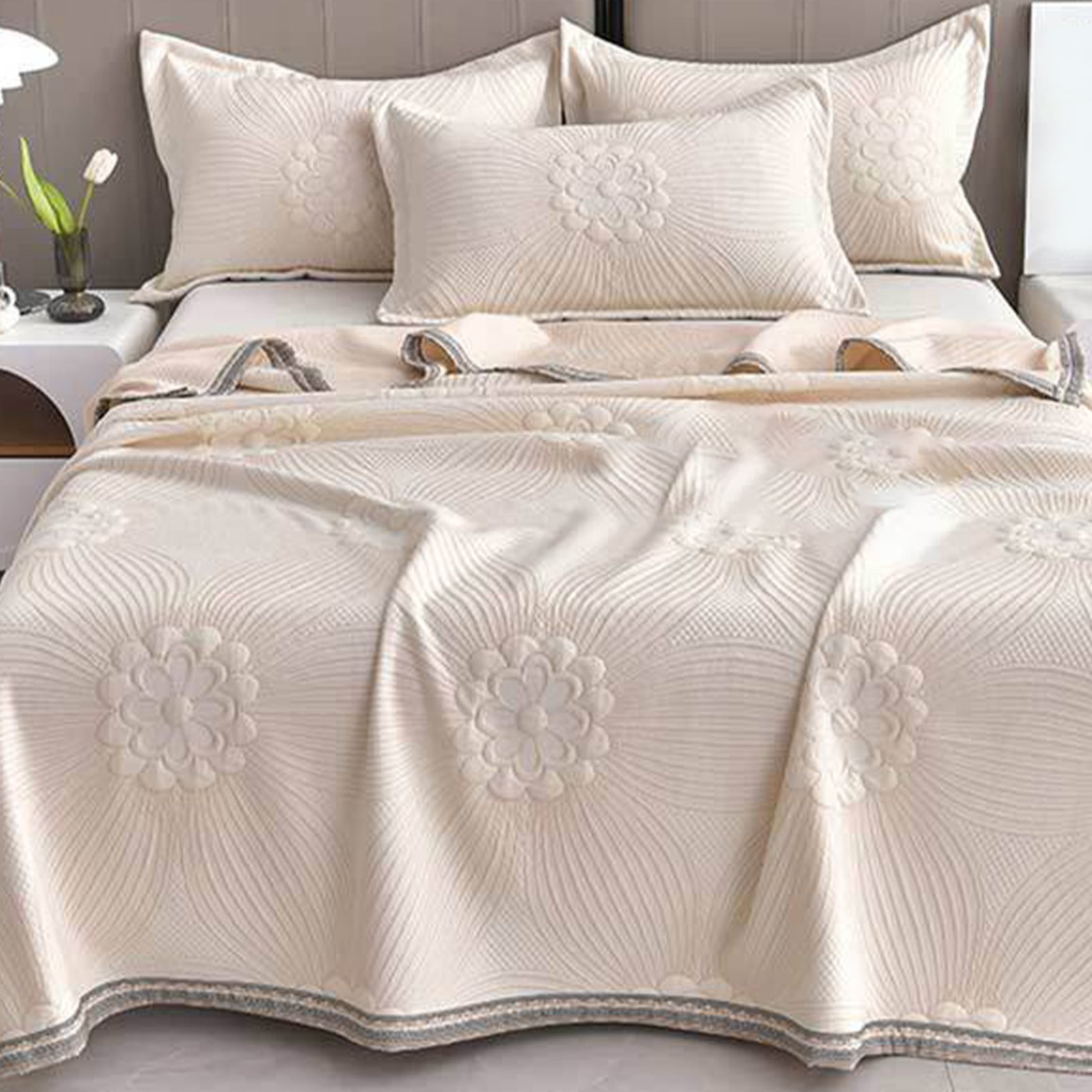 Taicans Stone-Washed Bedspreads Ultra-Soft Microfiber Modern Style Quilted Flower Pattern Bedspread Quit,Summer Quilt Lightweight Microfiber Bedspread Queen Size 87"x71" Beige