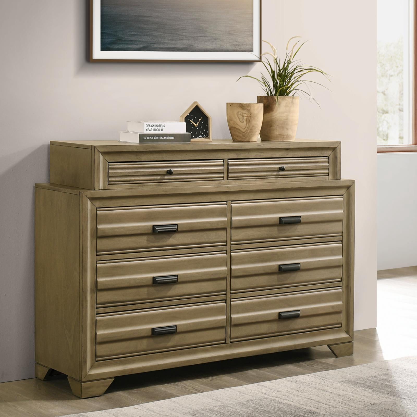 Roundhill Furniture Loiret Contemporary 8-Drawer Dresser