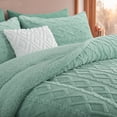 thumbnail image 3 of Aisbo Sherpa Winter Comforter, Reversible Flannel Blanket, 3D Jacquard Design, Warm & Cozy, Full Size, 3 of 6