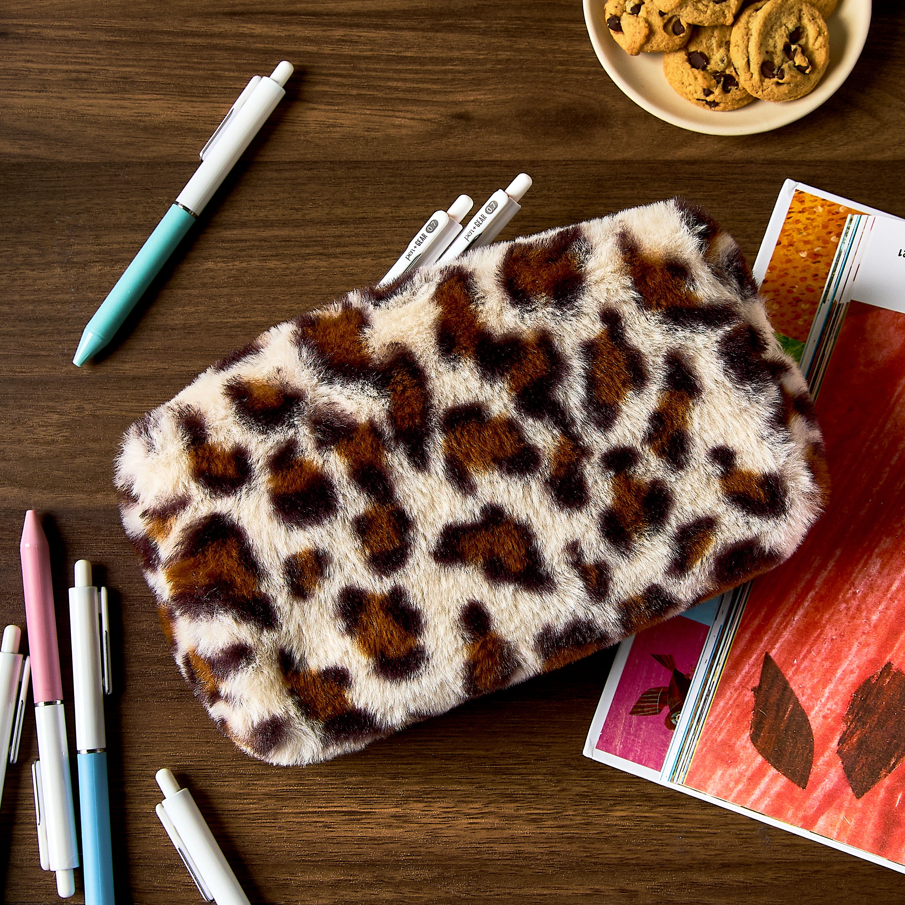Pen+Gear Leopard Pencil Pouch, Brown,  Perfect for Students of All Ages--Elementary, Middle School, High School, College, and Adult Professionals