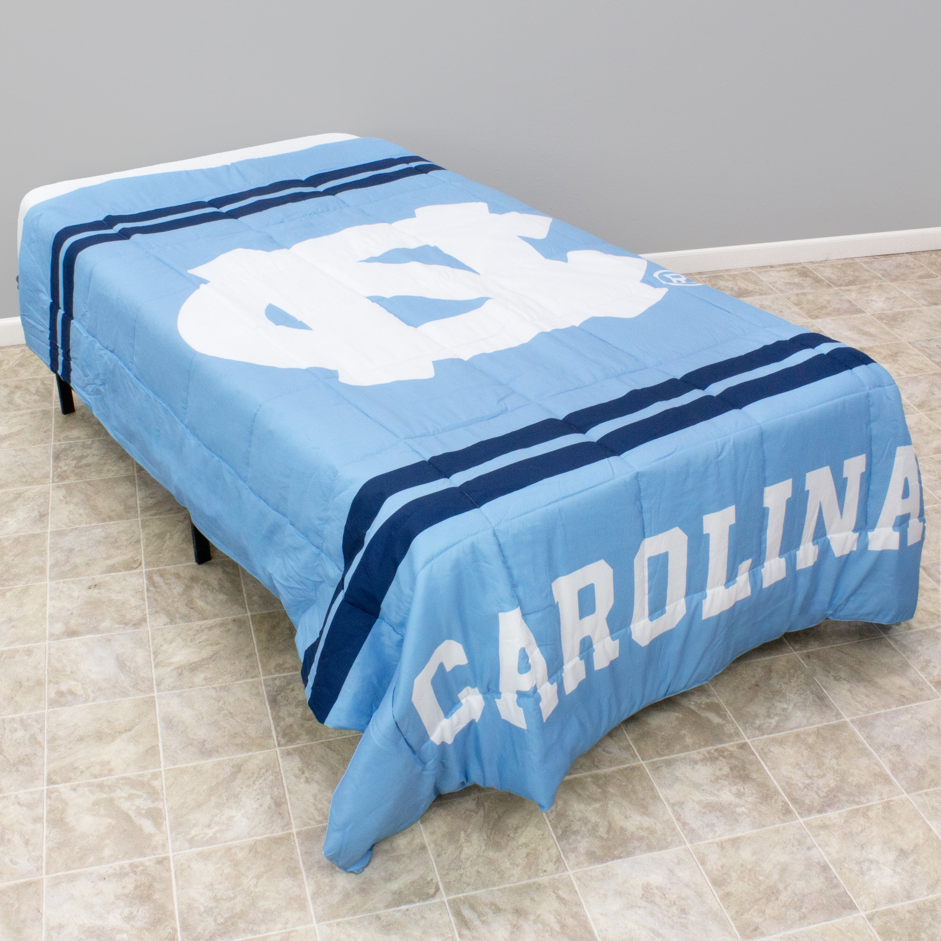 College Covers North Carolina Tar Heels Reversible Big Logo Soft and Colorful Comforter Twin