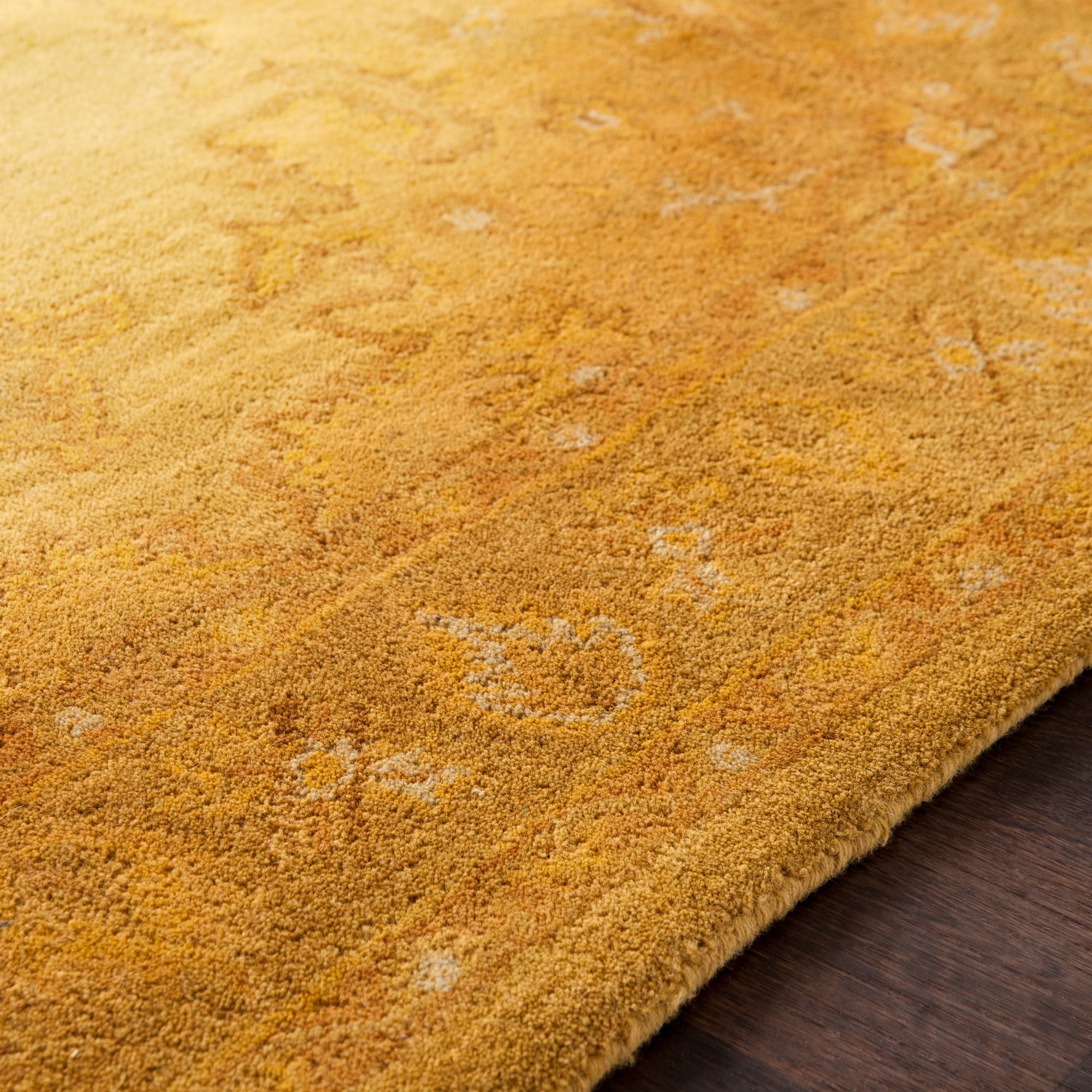 Artistic Weavers Middleton Meadow Tan, Sage 2'3" x 14' Rug