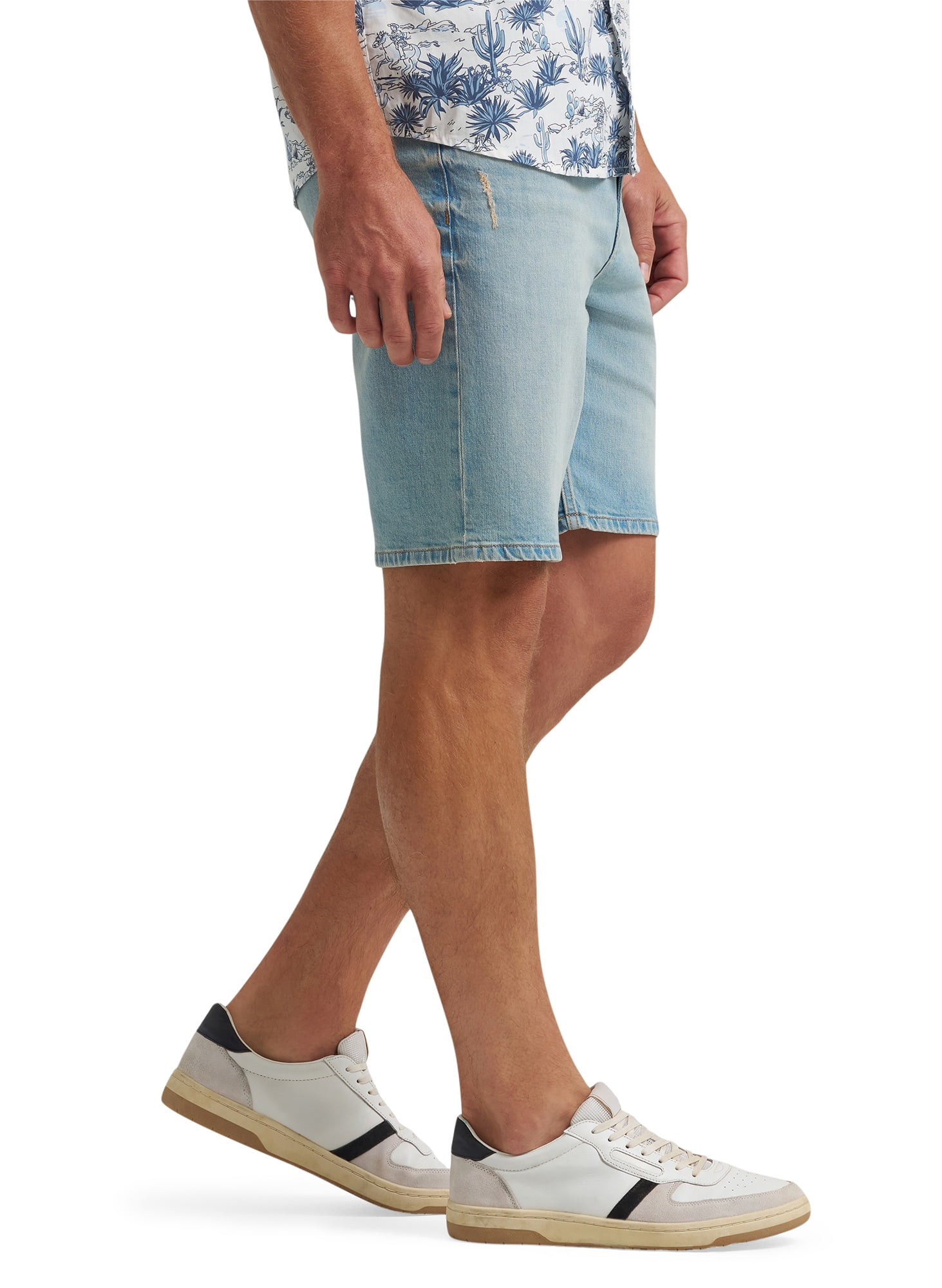 Wrangler® Men's Regular Fit Five Pocket Stretch Denim Short