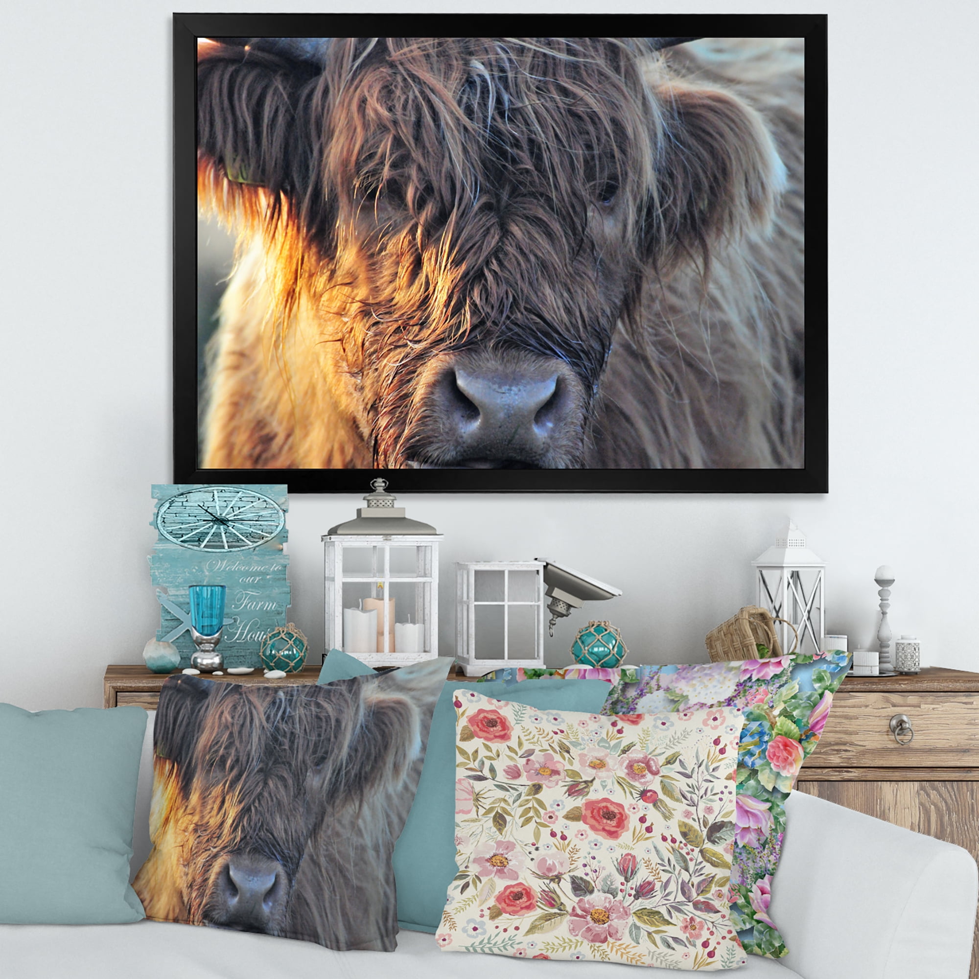 Designart 'Close Up Of Scottish Cow On Moorland III' Farmhouse Framed Art Print